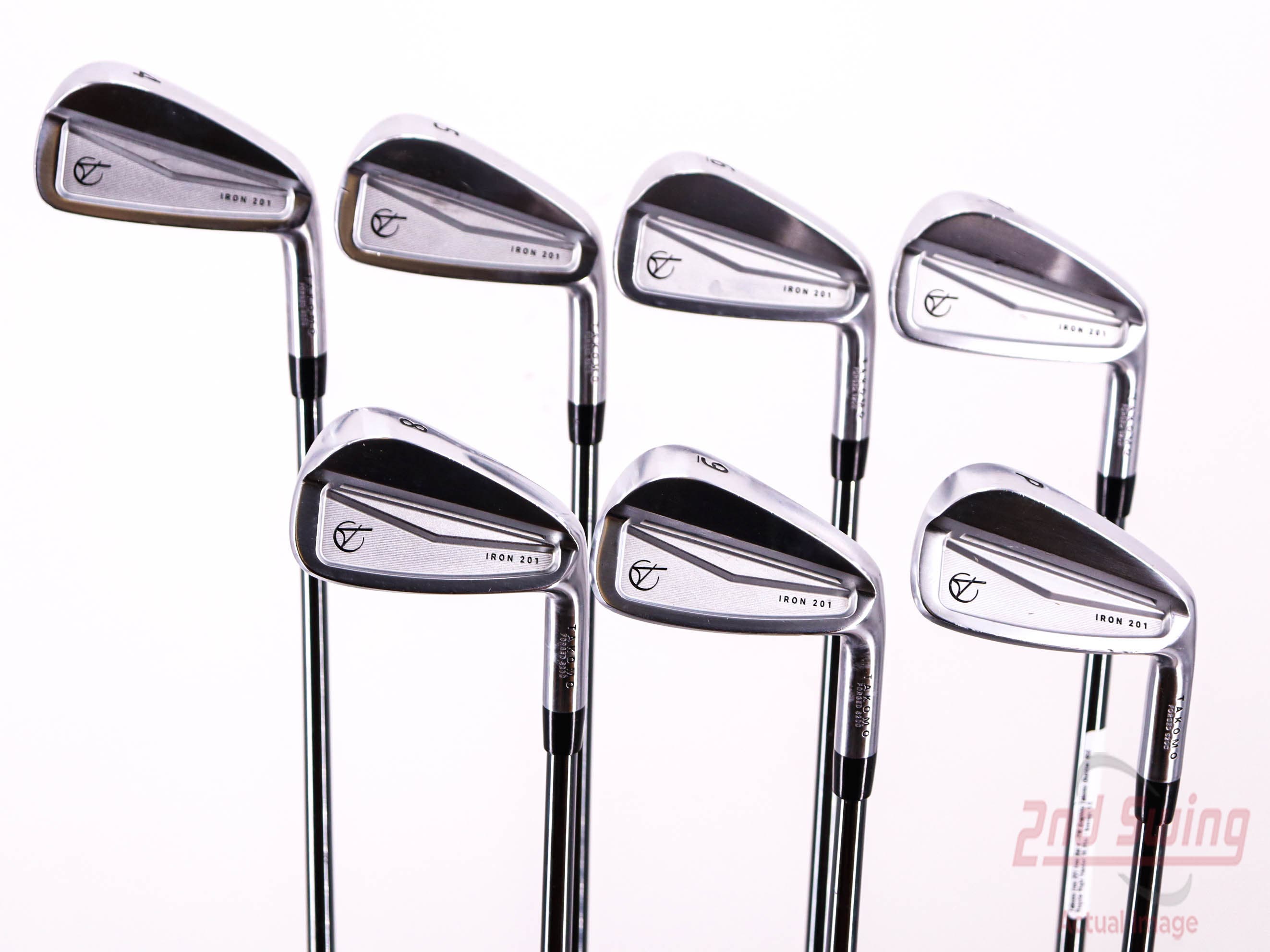 Takomo Golf - Premium golf clubs for affordable prices