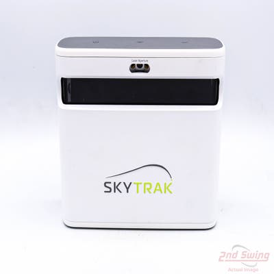 Above Average 9.0 SkyTrak ST+ Launch Monitor